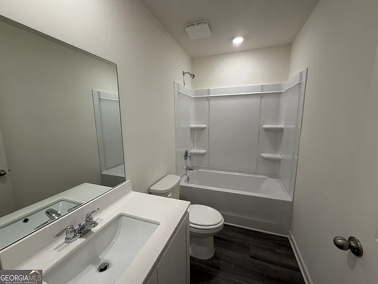 1204 Fagiolo St — Photo 19