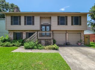 15202 McConn St, Webster, TX 77598