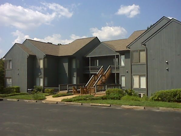 1322 Twin Springs Ct