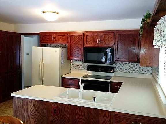 ALL APPLIANCES INCLUDED!