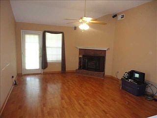 5th image of 7121 Ireland Dr