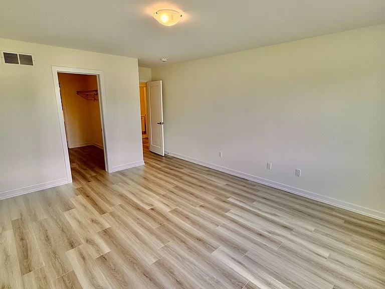 86 Valley Trail Pl — Photo 24