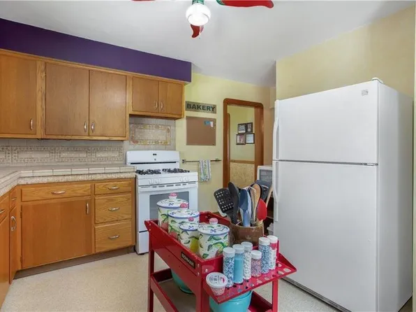 537 E Highland Ave, Ravenna, OH 44266