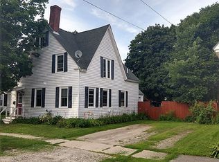 14 Beech St, Gardiner, ME 04345