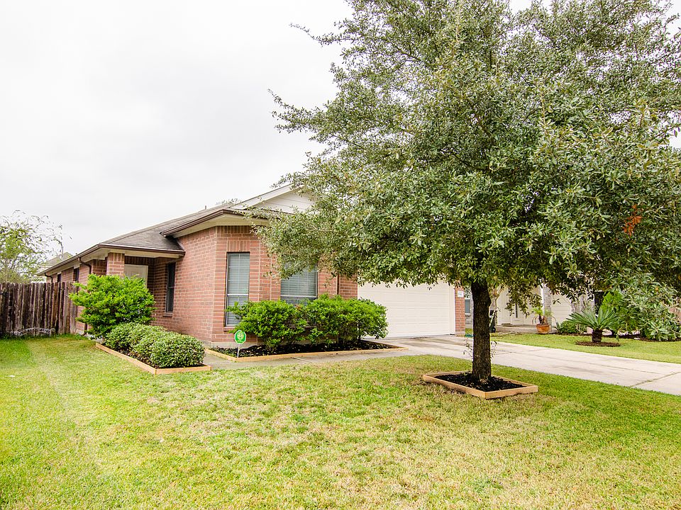 1st image of 17911 Green Rich Dr