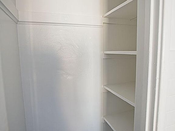 Walk-in pantry off the kitchen