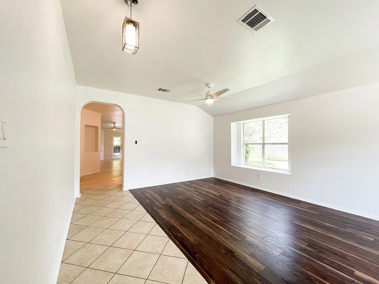 Meticulous 4/2 in Cedar Park!! — Photo 3