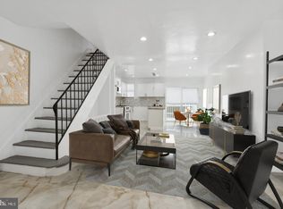 1425 S Napa St, Philadelphia, PA 19146