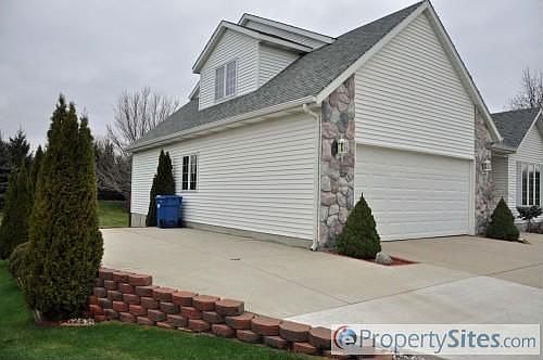 2nd image of 4649 Creek View Dr