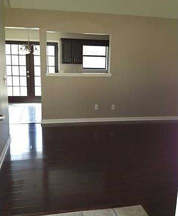 3rd image of 267 Joe Tike Dr