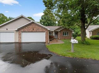11 Saukdale Trl, Madison, WI 53717