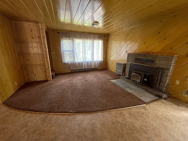 613 Diamond St — Photo 2