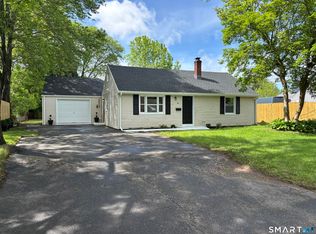 66 Middle Dr, East Hartford, CT 06118