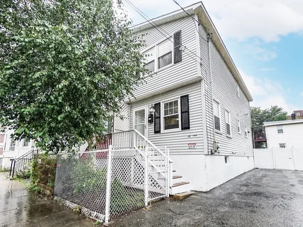 19 Eden St, Chelsea, MA 02150