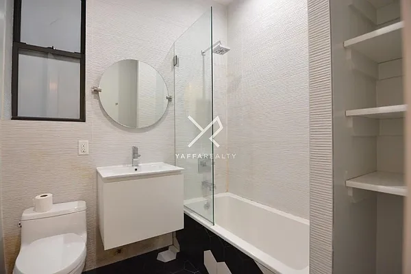 Rented by Yaffa Realty LLC | media 17