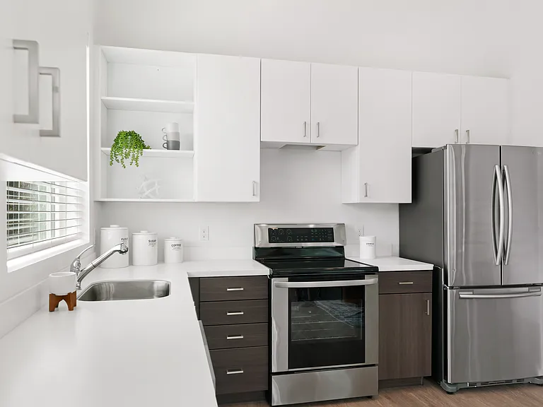 927 U St #301 — Photo 15
