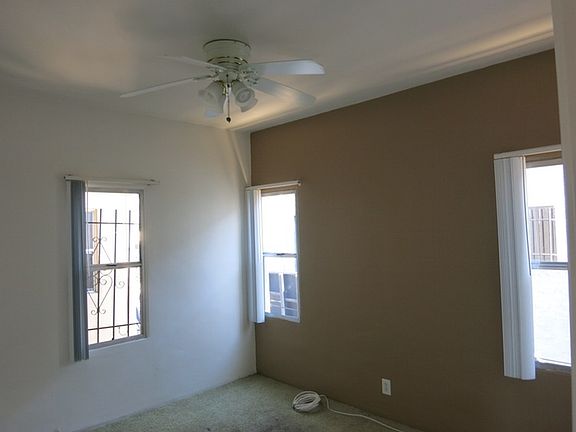 2nd image of 841 W 42nd Pl APT 4