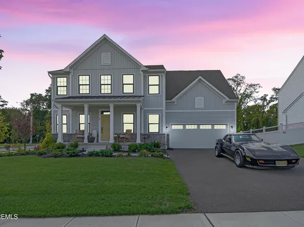 18 Annapolis Street, Farmingdale, NJ 07727