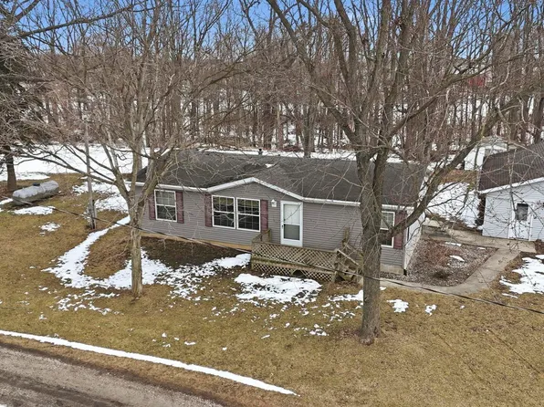 619 E 6th St, Warren, IN 46792