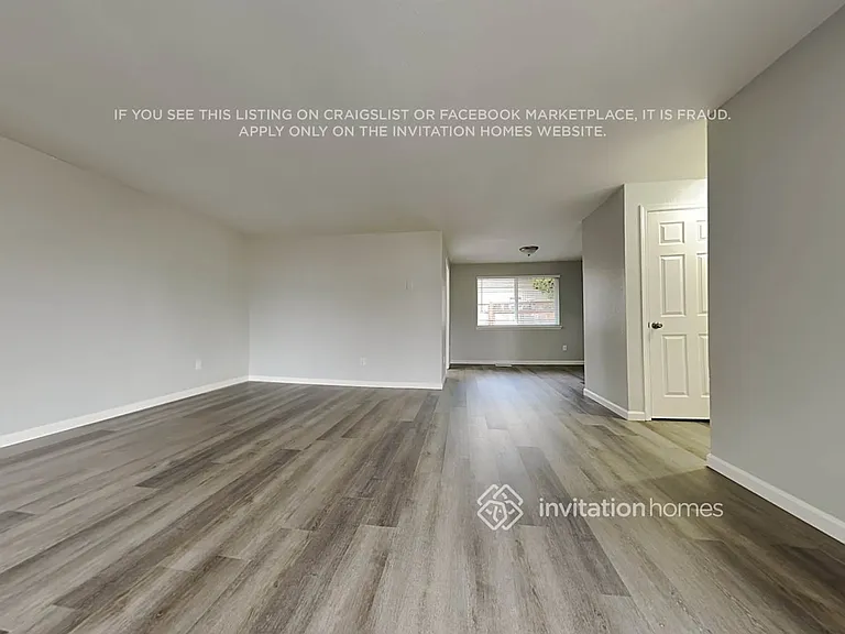 5526 63rd Ave SE — Photo 4