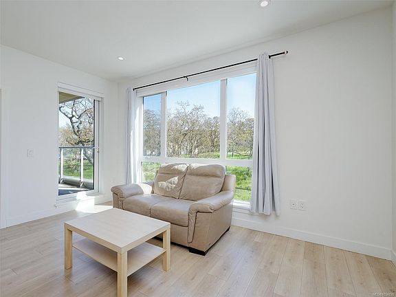 5th image of 1301 Hillside Ave #308