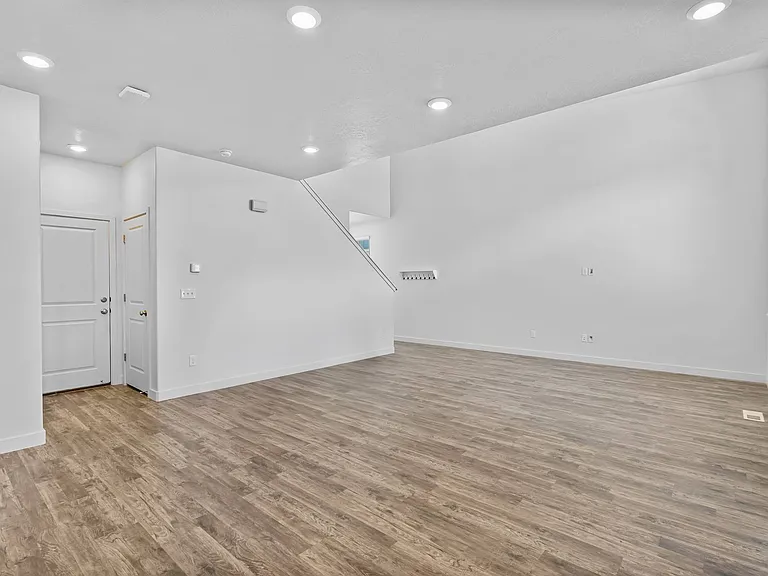 4287 E Golden Grv — Photo 14