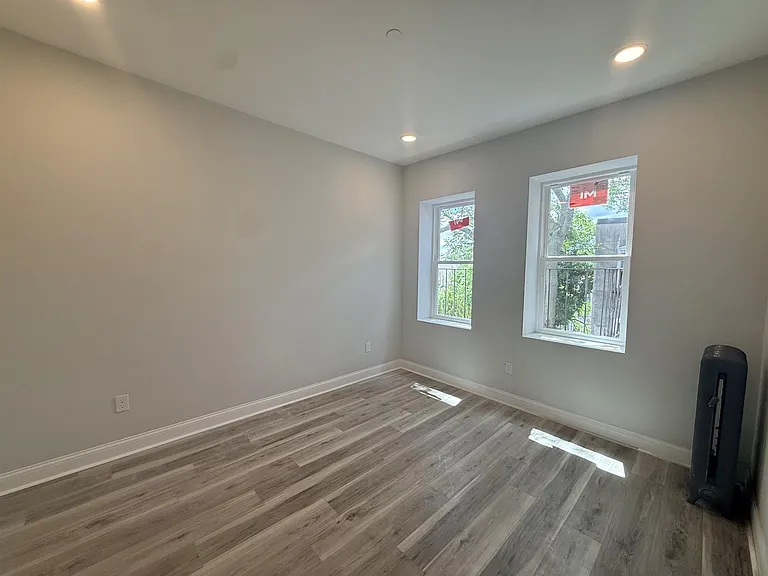 74 Kirkland St #24 — Photo 7