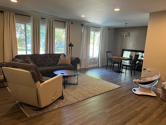 2nd image of 5992 Windemere Way