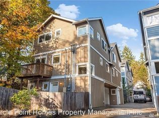 3010 NE 137th St APT B, Seattle, WA 98125