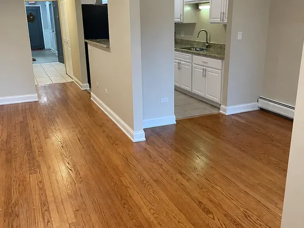1 N Chestnut Ave APT 4E, Arlington Heights, IL 60005