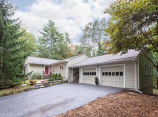 41 Philip St, Medfield, MA 02052
