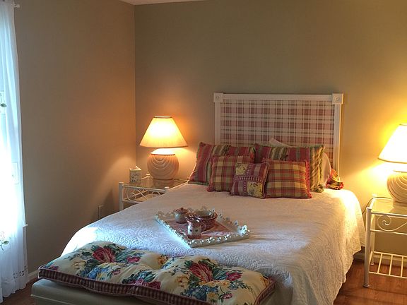 Bedroom 2 main floor