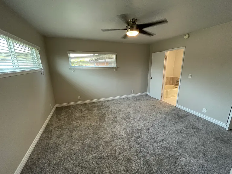 914 W Vassar Ave — Photo 13
