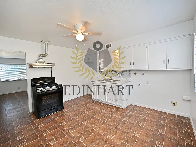 2303 S Poppy Ave #101 — Photo 12