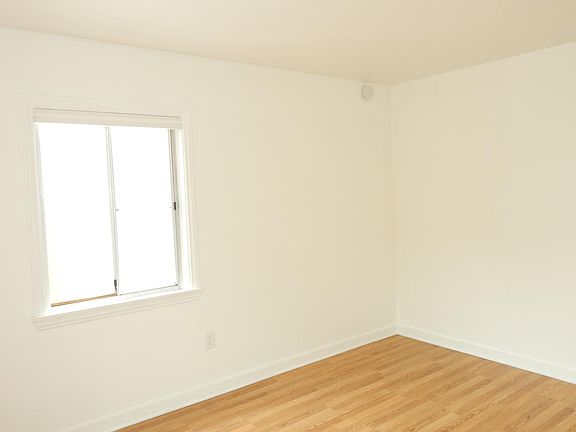 5th image of 3320 Gregory St
