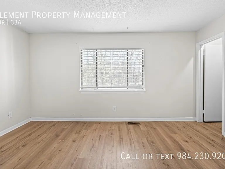7163 Sandy Creek Dr — Photo 22