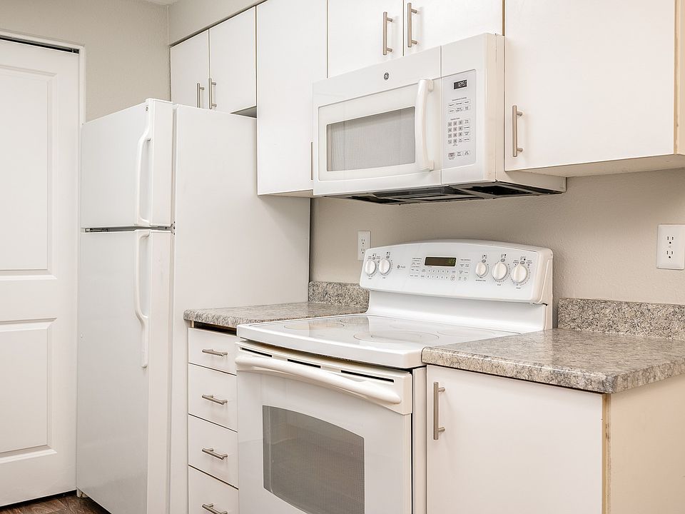 Village at Sunrise | Kitchen