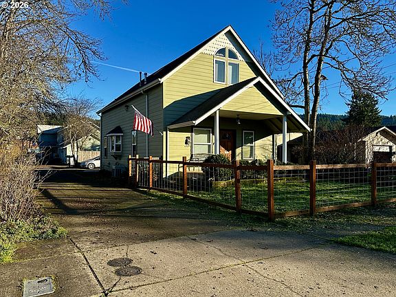 3rd image of 822 S 8th St
