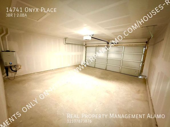 14741 Onyx Pl, Elmendorf, TX 78112