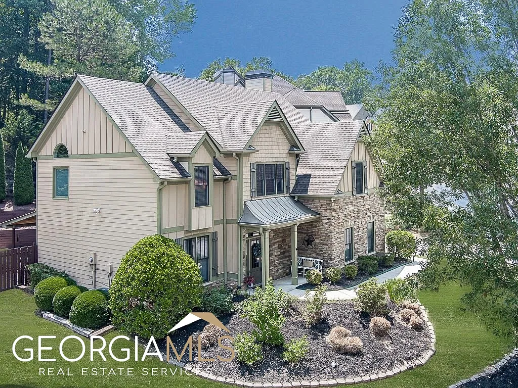 470 Pine Bluff Dr photo 1