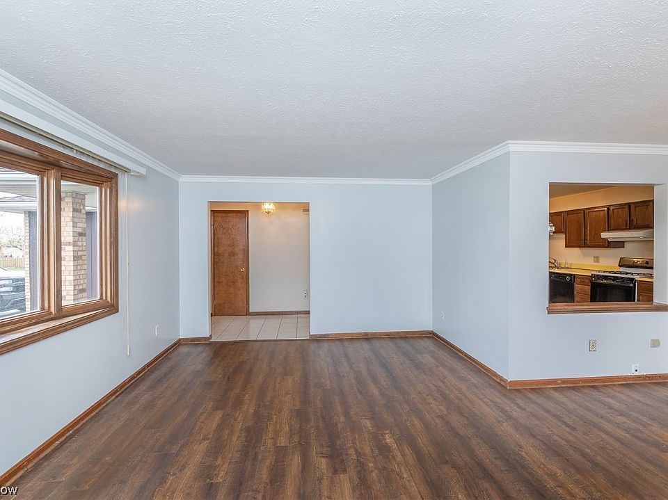 7787 Cocoa Dr, Parma, OH 44134 Zillow