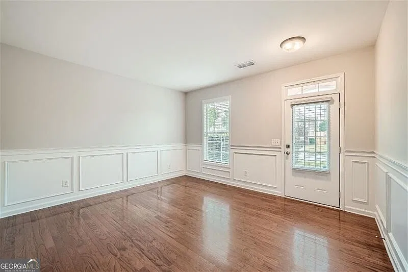 4 bed, 3.5 bath, 3155 sqft, $2,650 — Photo 4