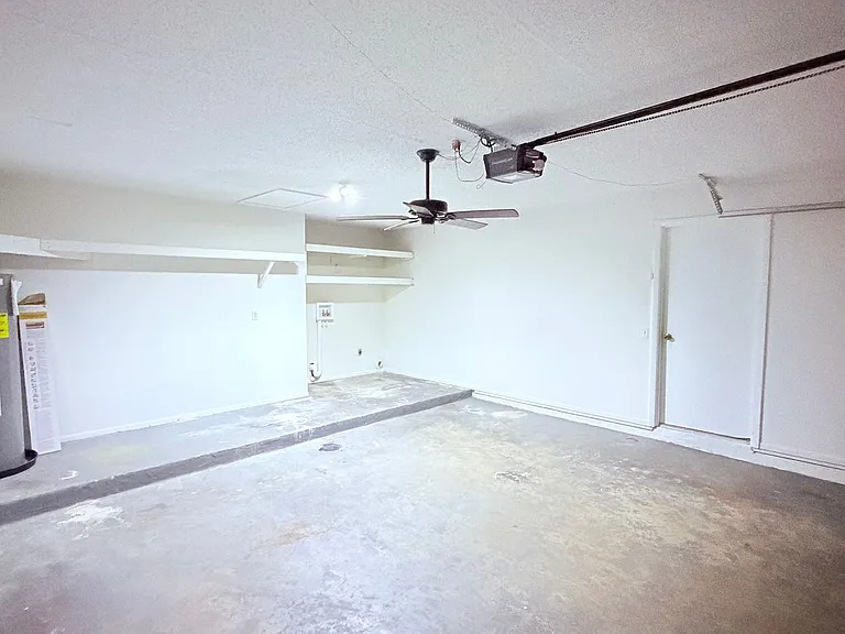 124 Clear Lake Cir — Photo 26