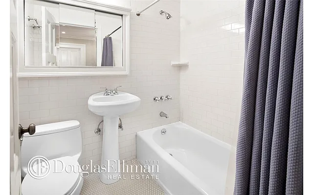 Sold by Douglas Elliman | media 15