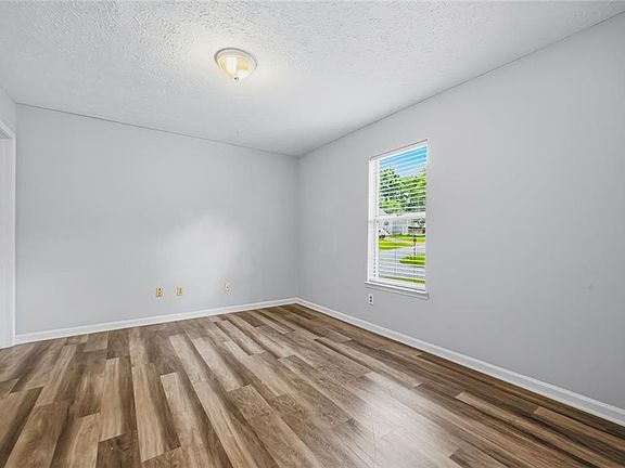 5th image of 2616 Selman Dr