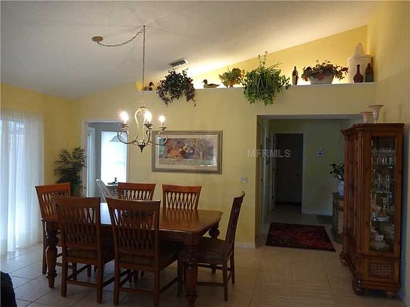 5th image of 807 Harrington Lake Dr N #77