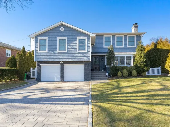 118 Hayes Street, Garden City, NY 11530