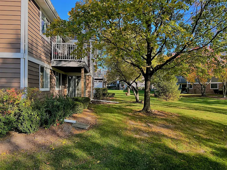 601 Hanover Ct #Z1 — Photo 17