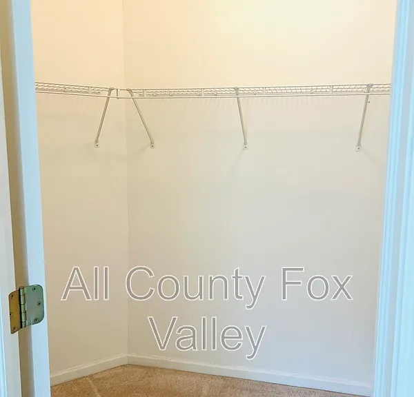 1844 Crenshaw Cir — Photo 25