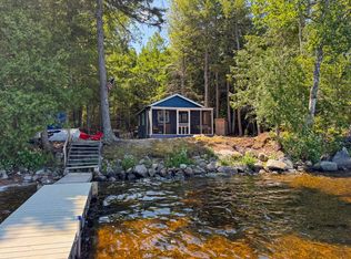 17 Sandy Shr, Burlington, ME 04417